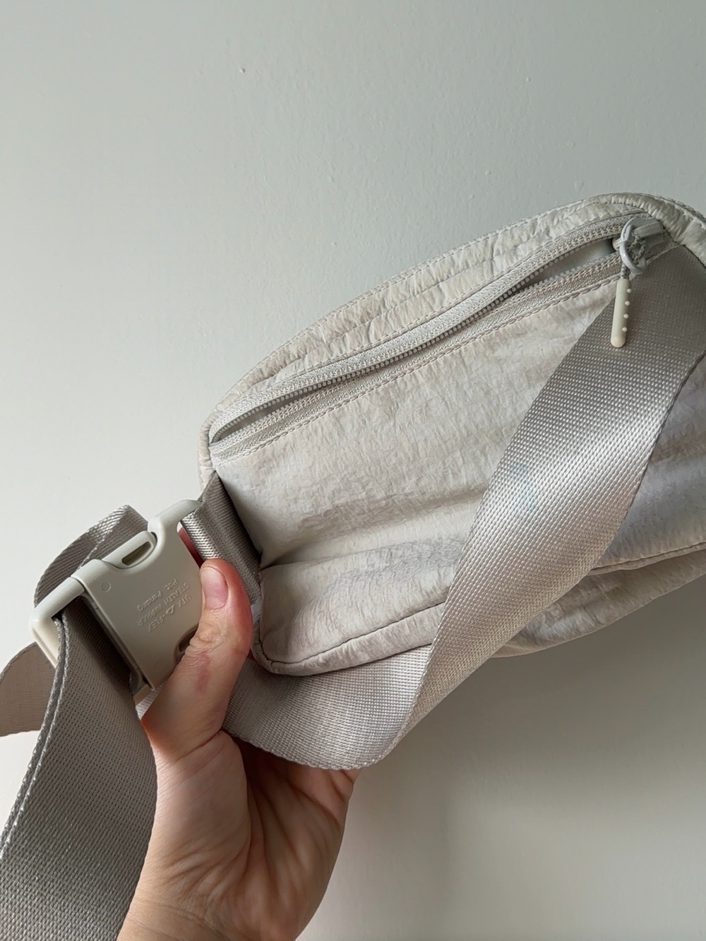 lululemon athletica Everywhere Belt Bag - Picture 2 of 7